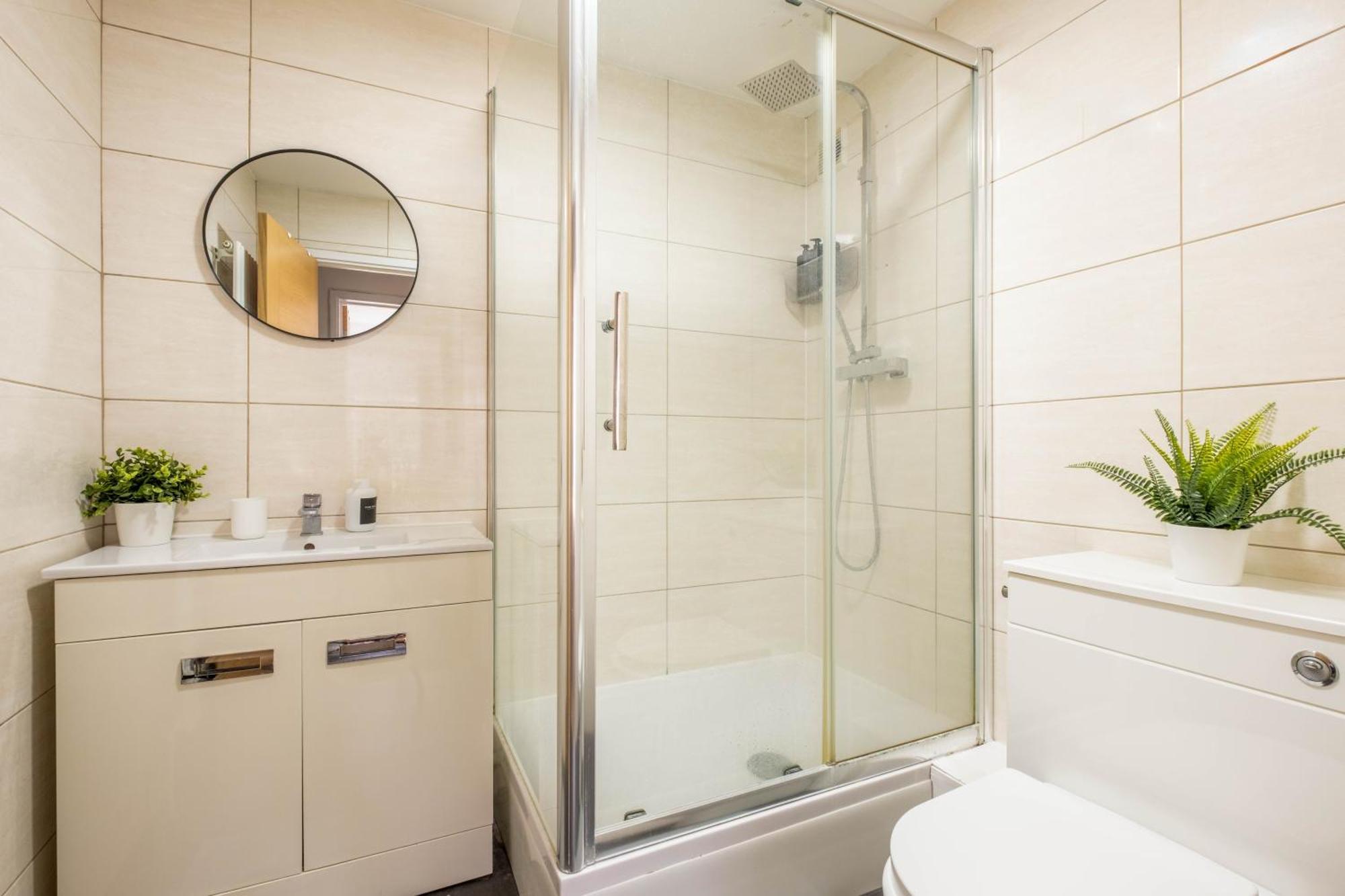 Stylish 2 Bedroom In Central Brighton Free Parking Near Beach And Train Station ภายนอก รูปภาพ
